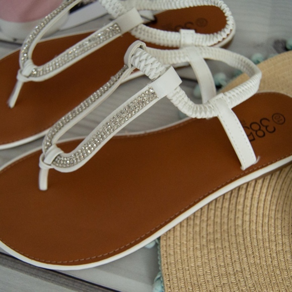 385 Fifth White Sandals - Picture 5 of 5
